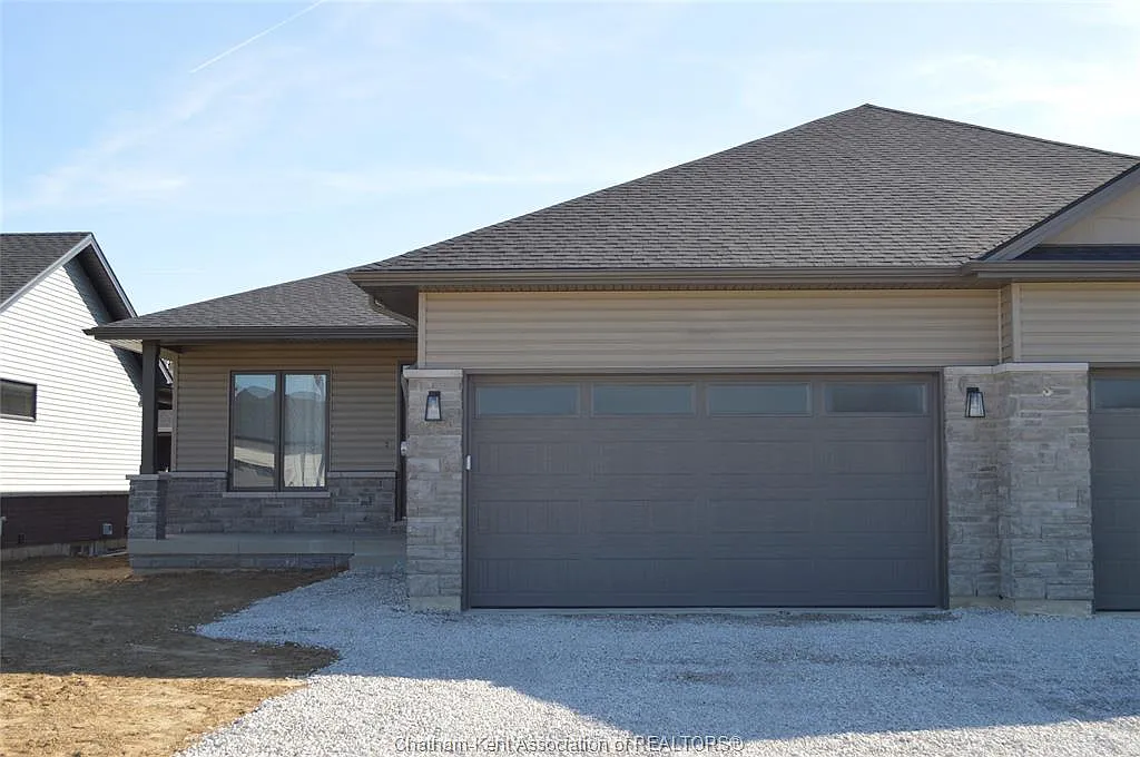 36 Duskridge Rd photo 1