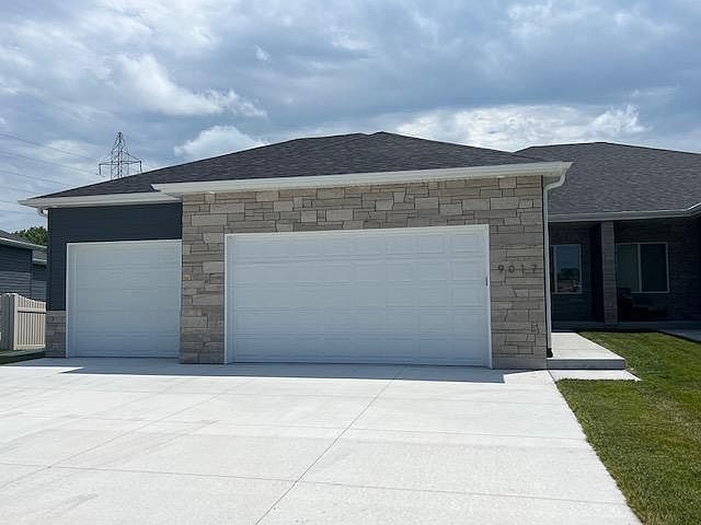 1st image of 9017 Red Sky Ln