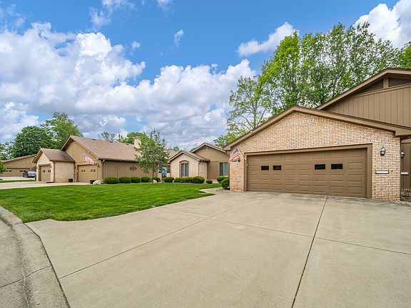 2nd image of 3711 Ironwood Pl