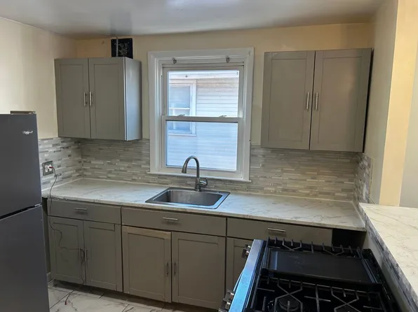 7347 Tabor Ave, Philadelphia, PA 19111