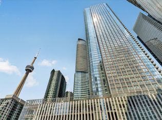 10 York St #2105, Toronto, ON M5J 0E1