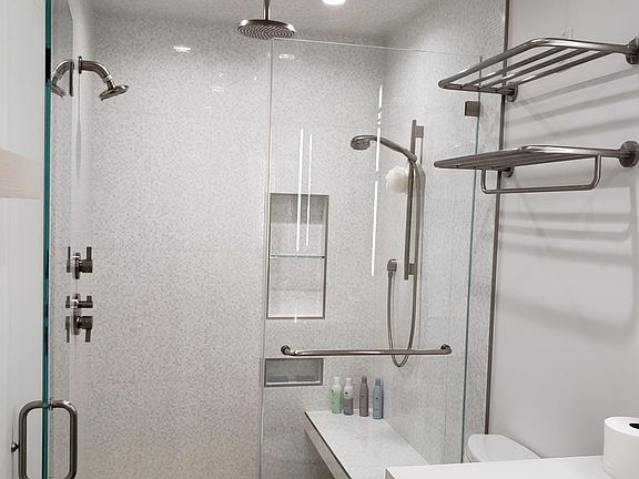 4th image of 1351 N Crescent Heights Blvd APT 311