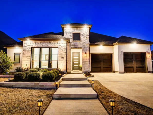 1101 W Blueberry Way, Justin, TX 76247