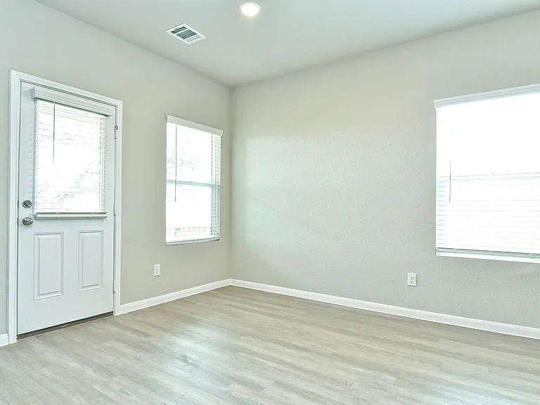 5311 Saunter Ln — Photo 10