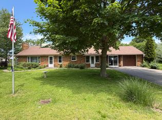 9557 Ransom St, Zeeland, MI 49464