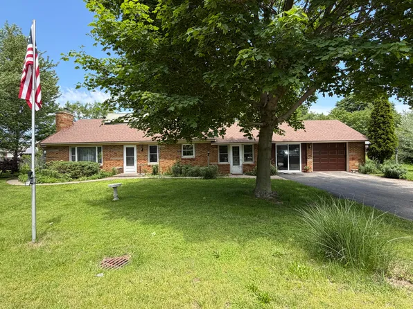 9557 Ransom St, Zeeland, MI 49464