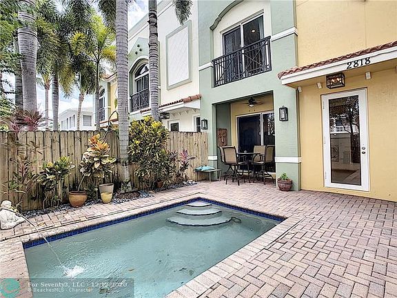 2nd image of 2818 NE 32nd St #6