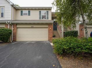 3131 Saganashkee Ln, Naperville, IL 60564