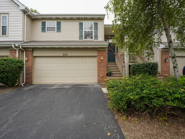 3131 Saganashkee Ln, Naperville, IL 60564