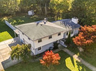 456 Fort Gray Dr, Lewiston, NY 14092