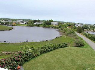 41 Marine Dr, Narragansett, RI 02882