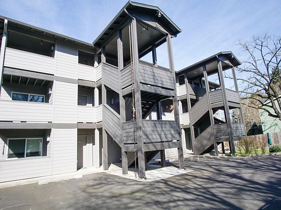 2nd image of 3651 SE Francis St #104