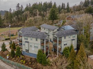 1742 SW 58th Ave, Portland, OR 97221