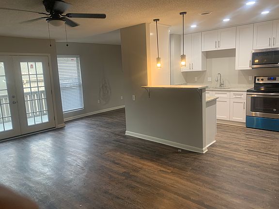 5th image of 815 Merrywood Gln APT 4
