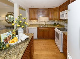 1500 Rockledge Ln APT 4, Walnut Creek, CA 94595