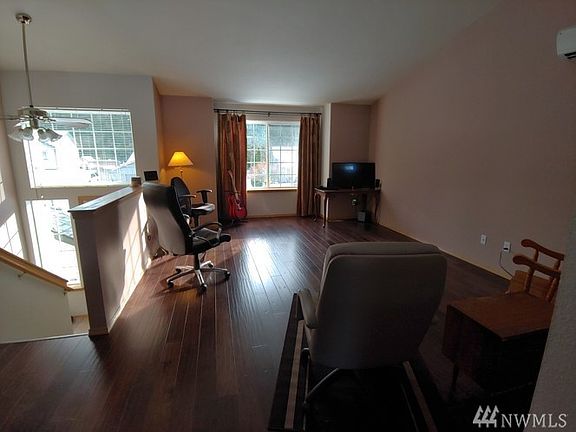 5th image of 3021 Green Valley Dr