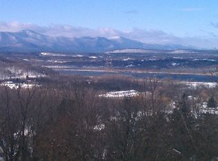 10 Van Winkle Rd, Hudson, NY 12534