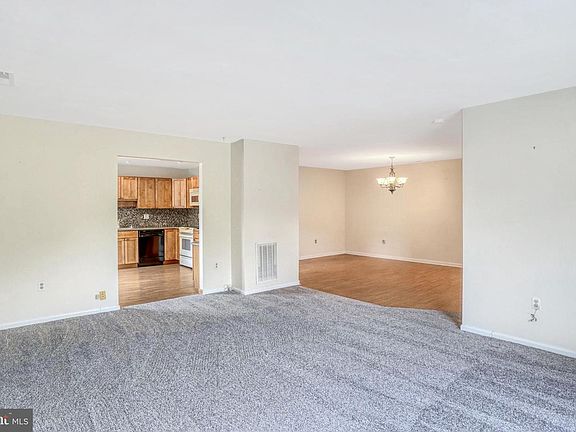 5th image of 1380 Birch Ln #E006
