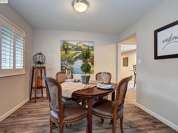 5th image of 2247 Dario Cir