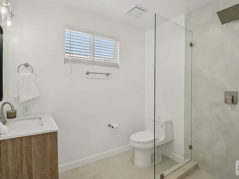 9203 Chaney Ave — Photo 17