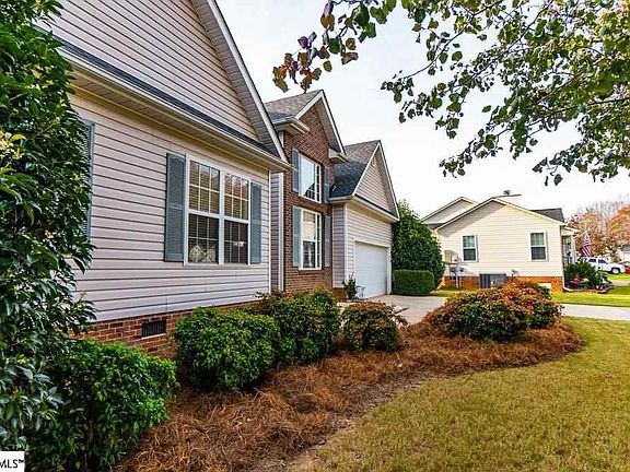 2nd image of 610 Lake Lennox Dr
