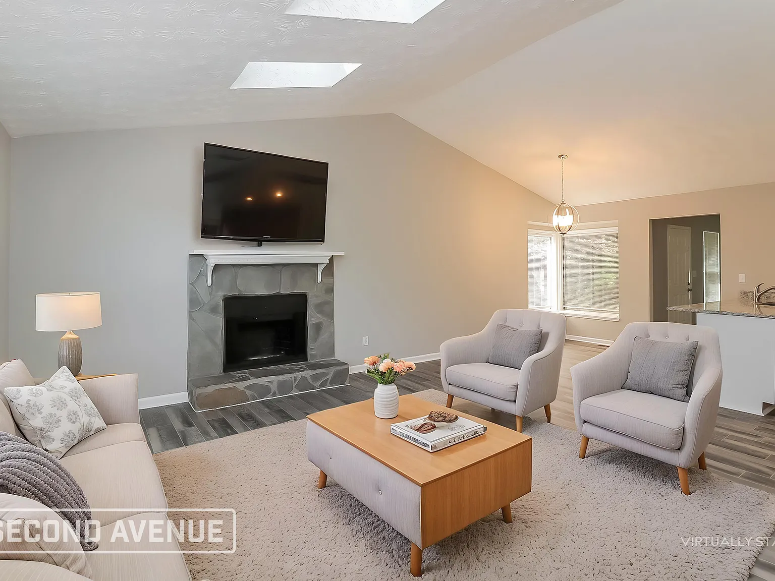 3 bed, 2.0 bath, 1950 sqft, $2,175 — Photo 4