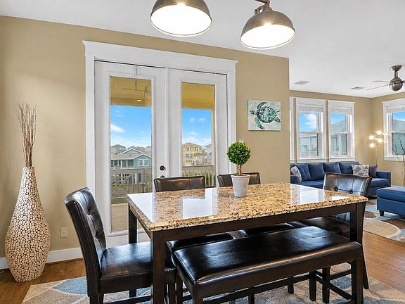 3rd image of 4118 Green Heron Dr