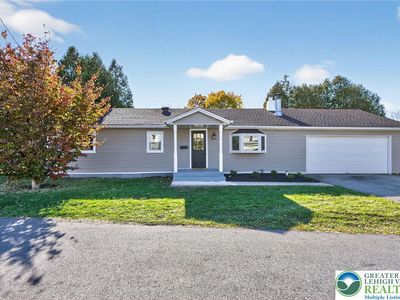 1386 Segal Ct, Northampton, PA, 18067