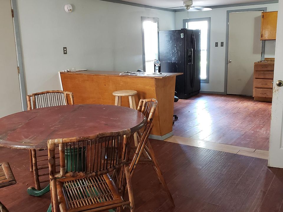 2nd image of 8038B Highway 1