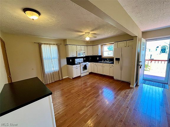 4th image of 292 Haven Ave