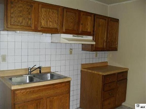 3rd image of 1239 SE Pinecrest Dr