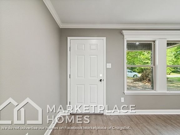 5th image of 2102 Moss St
