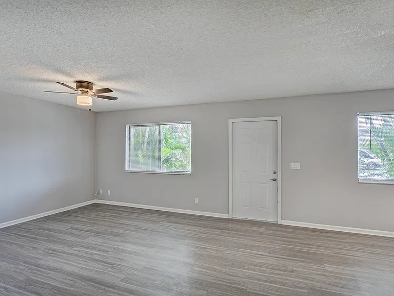9186 Roan Ln — Photo 20