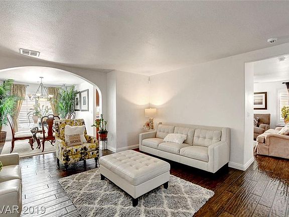 2nd image of 8867 Canyon Saddle St