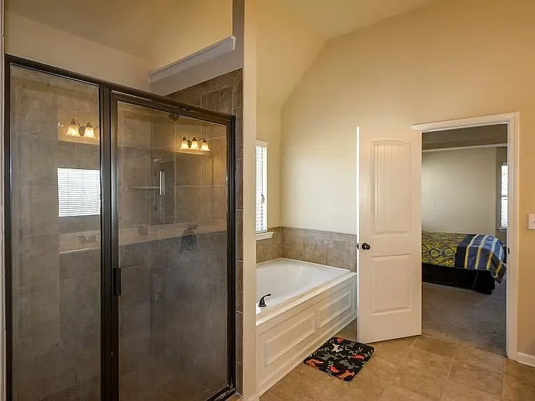 210 Thrushwood Dr — Photo 8