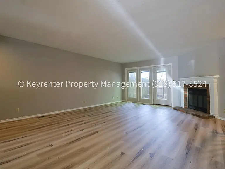 6246 S Yorktown Pl — Photo 6