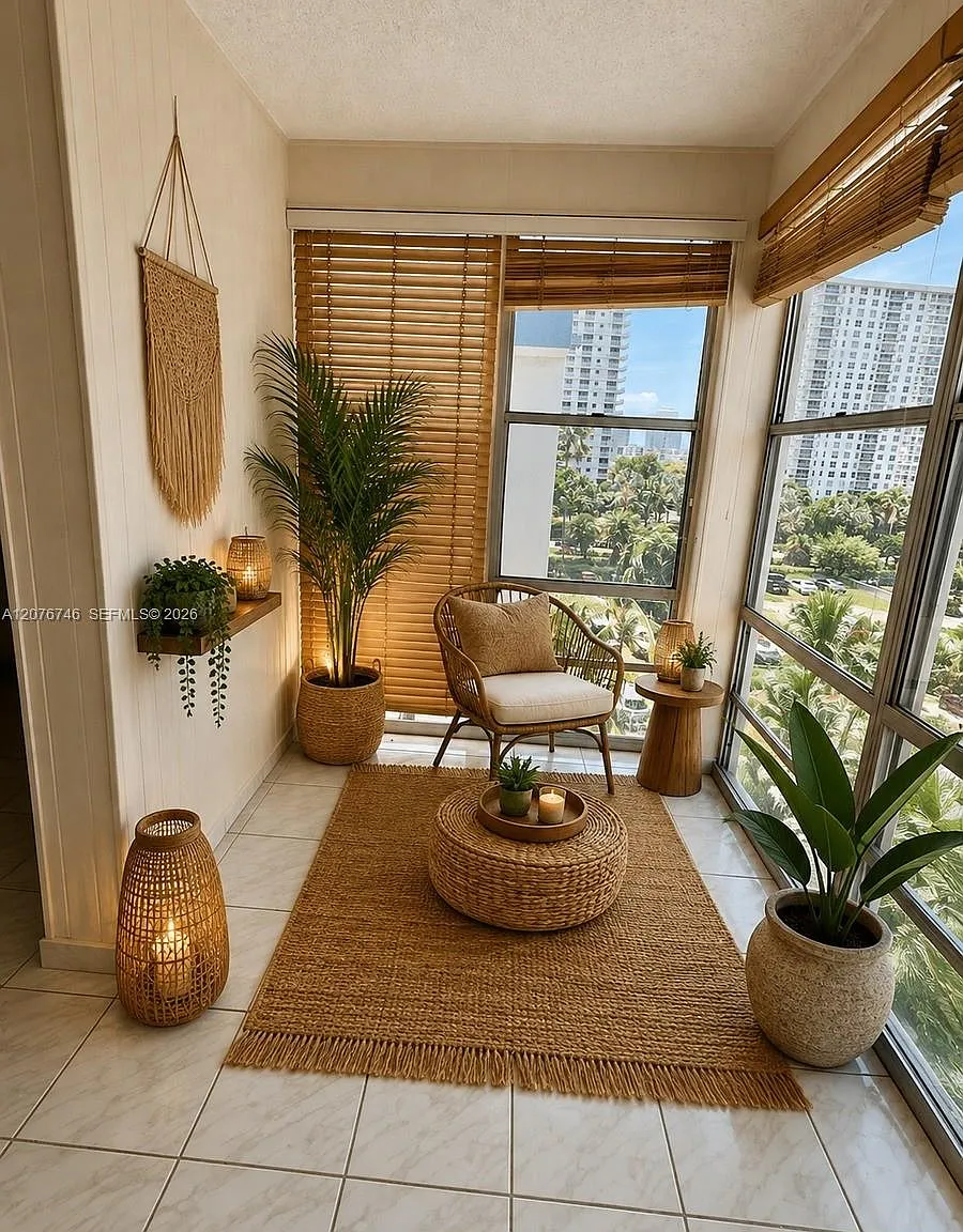Avila Condo — Photo 3