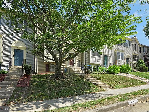 2nd image of 3132 Antrim Cir