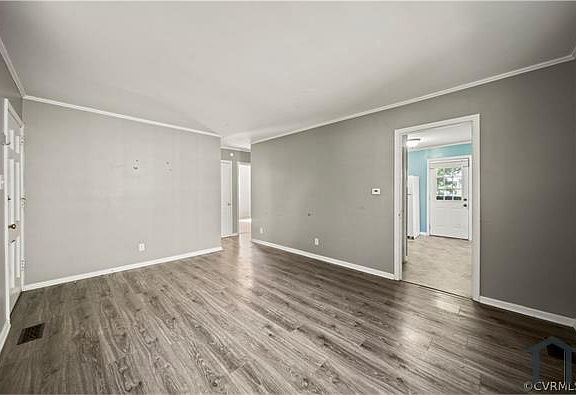 4th image of 1107 E 16th St