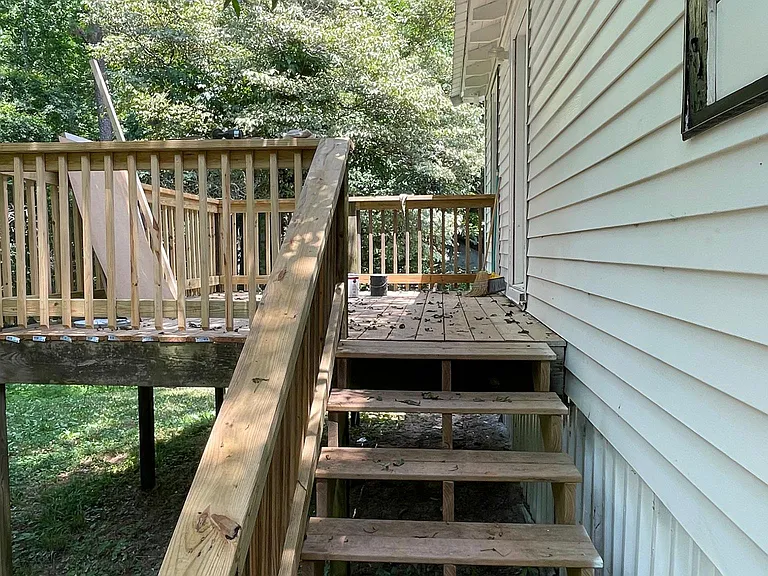 715 Corinth Rd — Photo 10