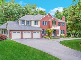 120 Westfield Dr, East Greenwich, RI 02818