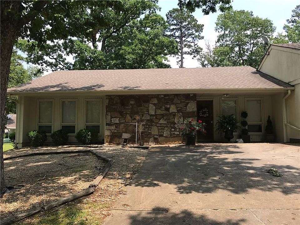 1st image of 13 Mellor Ln