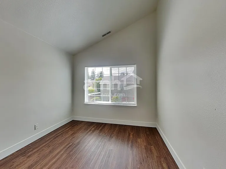 1318 SW 176th Ter — Photo 15
