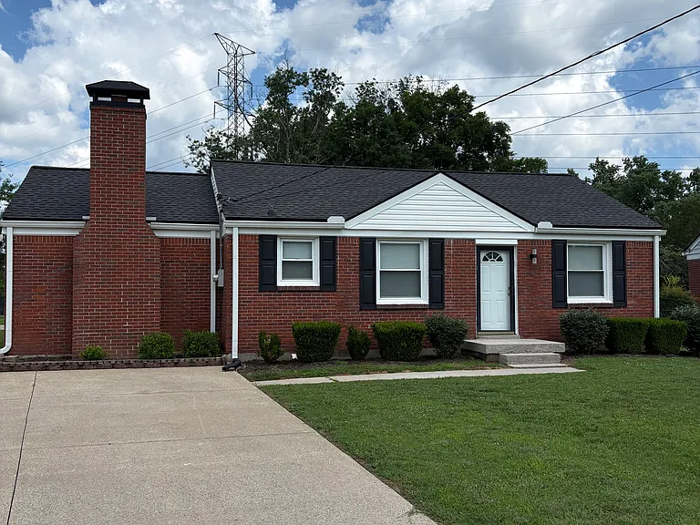 2912 Leatherwood Dr — Photo 1