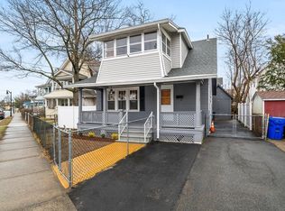 625 Dickinson St, Springfield, MA 01108
