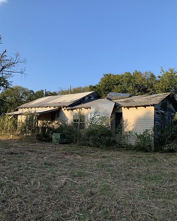 2nd image of 603 W Lamar St