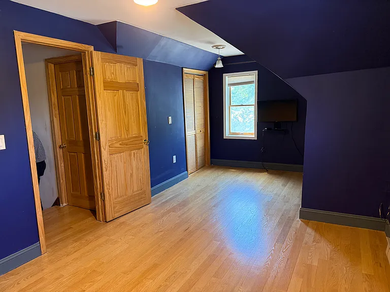 18-20 Somerville Rd #2 — Photo 11