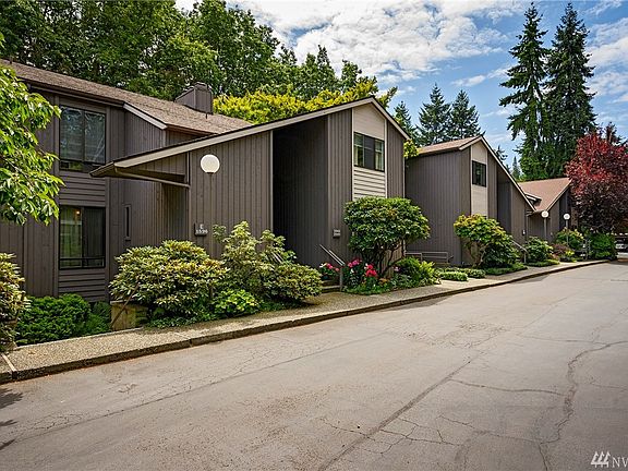 2nd image of 1542 NE 140th St