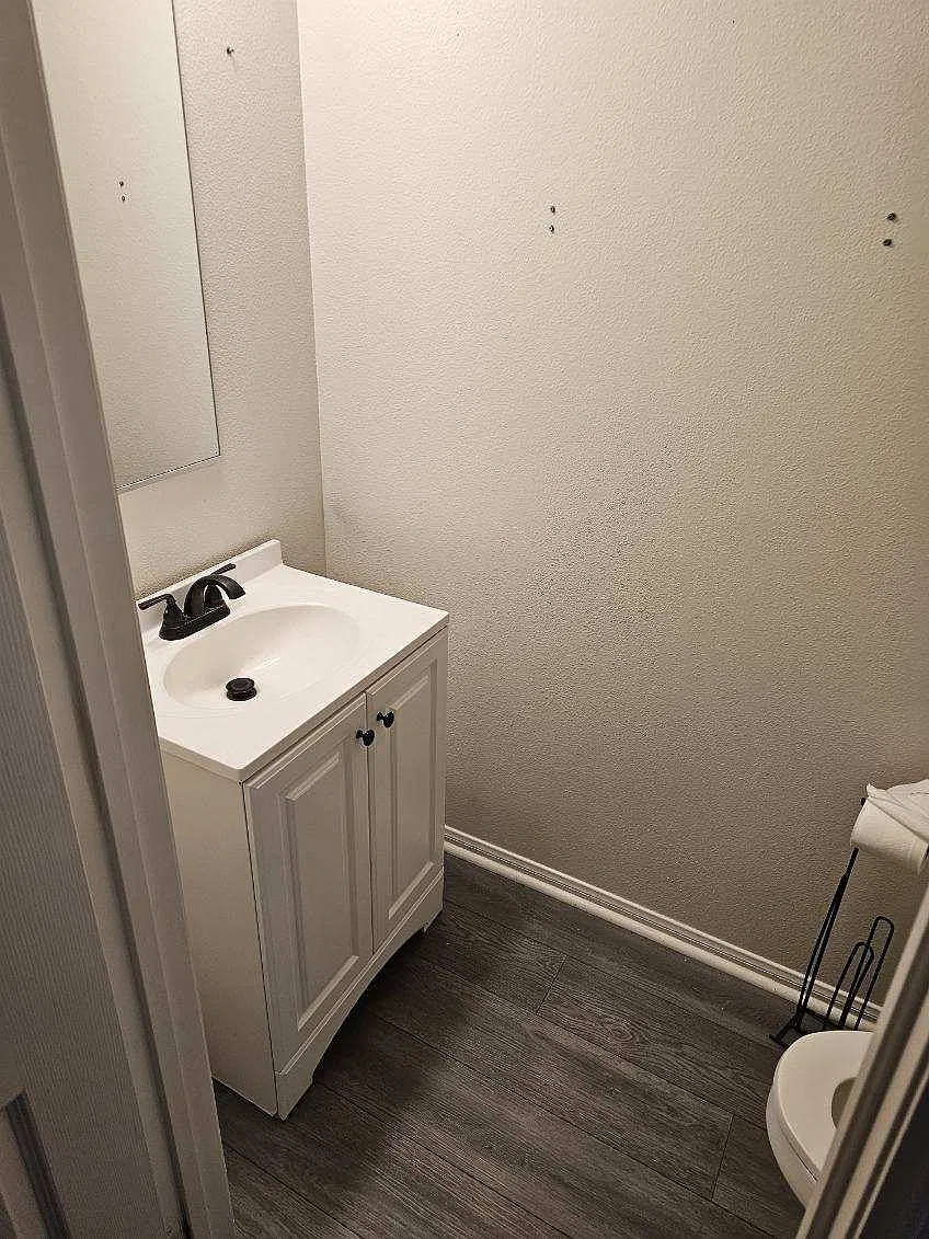 3 bed, 2.5 bath, 1780 sqft, $3,500 — Photo 4