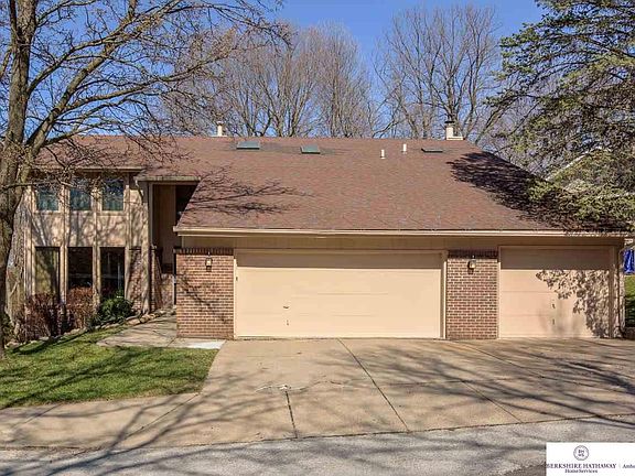 2nd image of 517 Laurel Dr
